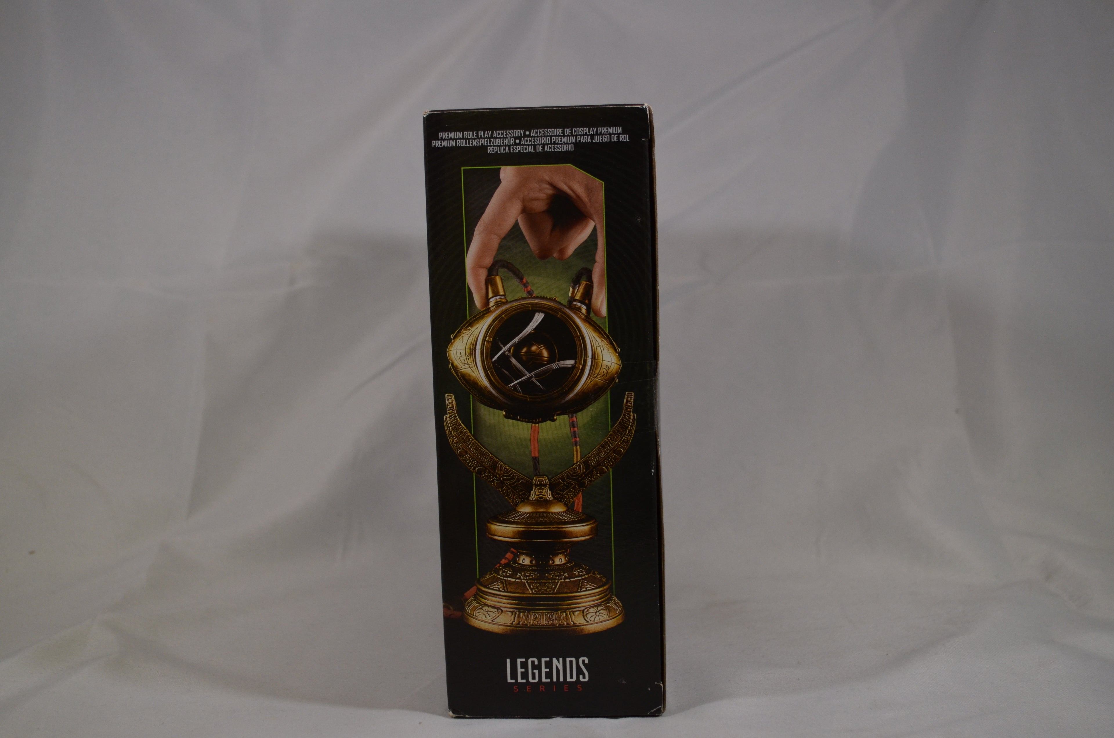 Marvel Legends Series Doctor Strange Eye of Agamotto Electronic Talisman