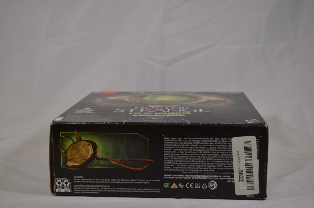 Marvel Legends Series Doctor Strange Eye of Agamotto Electronic Talisman