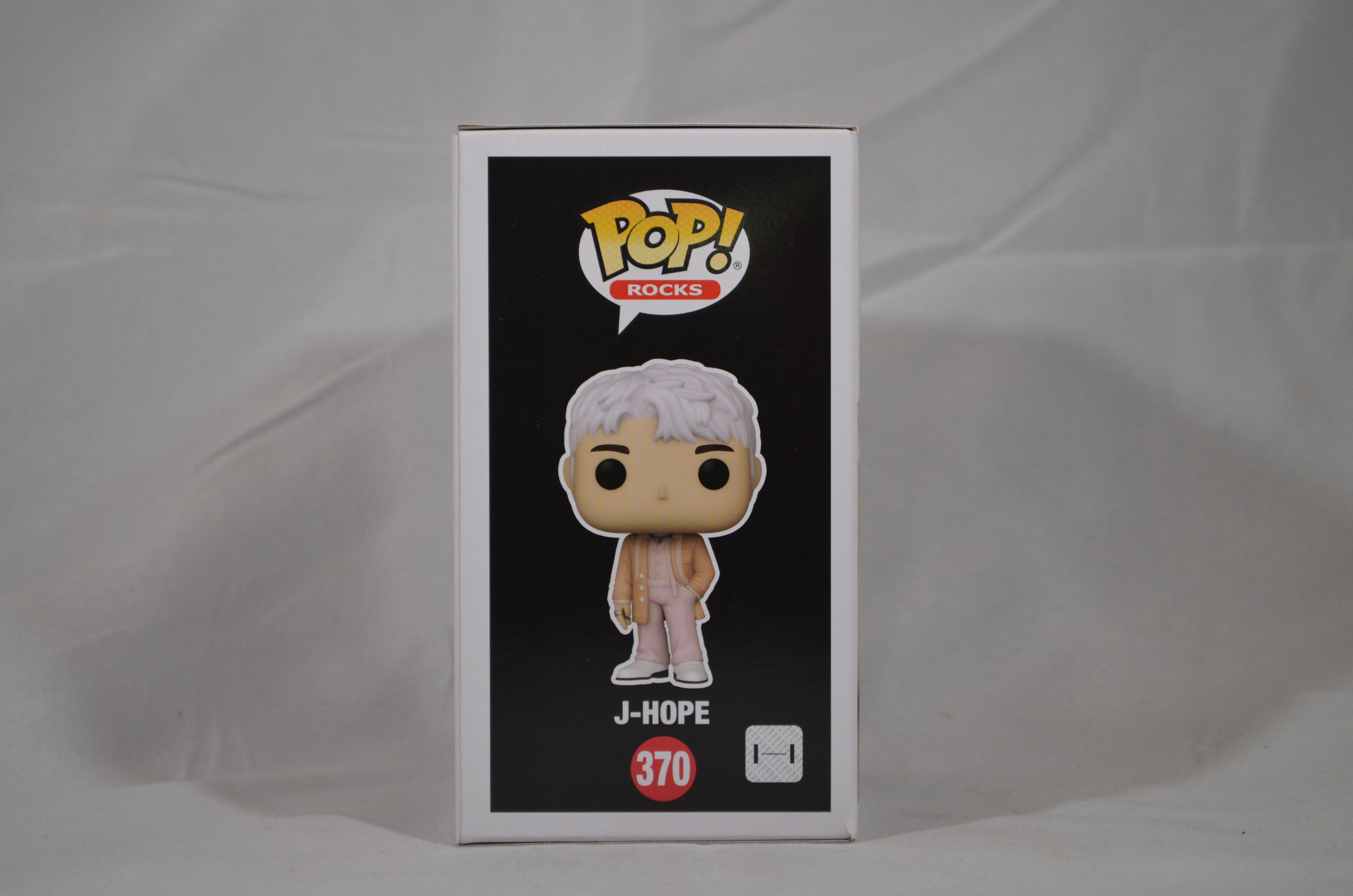 Pop J-Hope 370