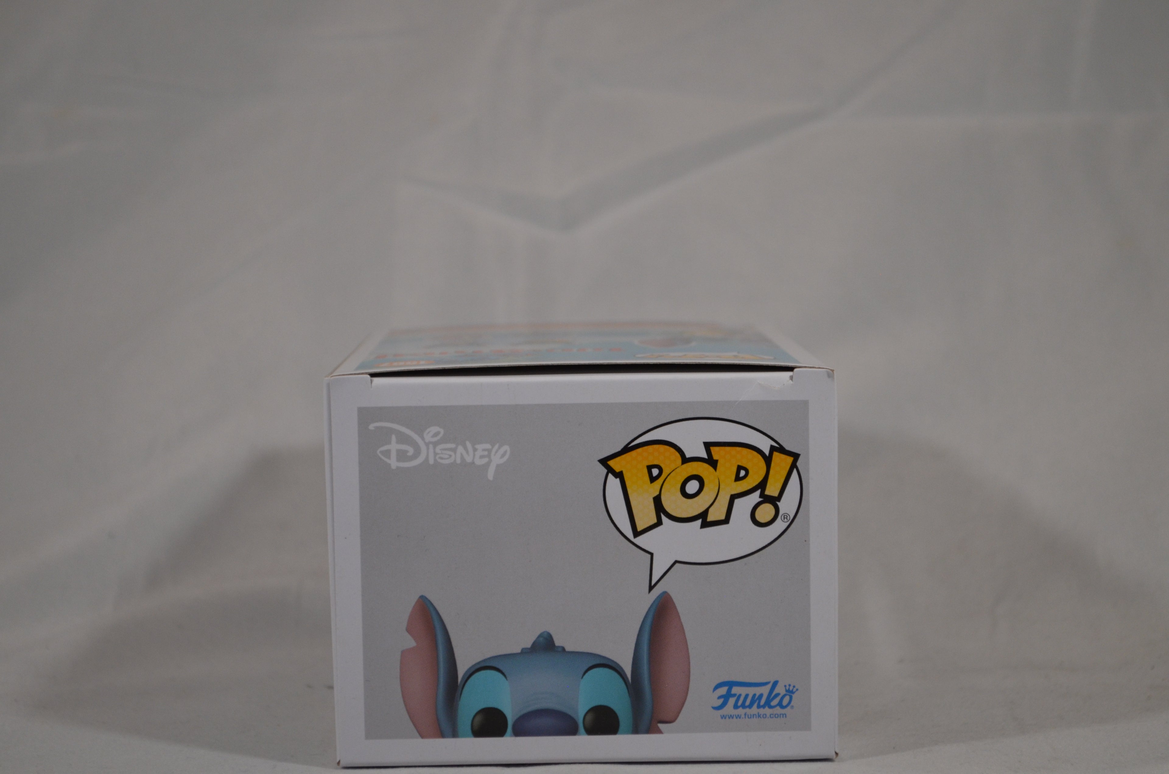 Pop Luau Stitch 1567 Flocked Funko Special Edition